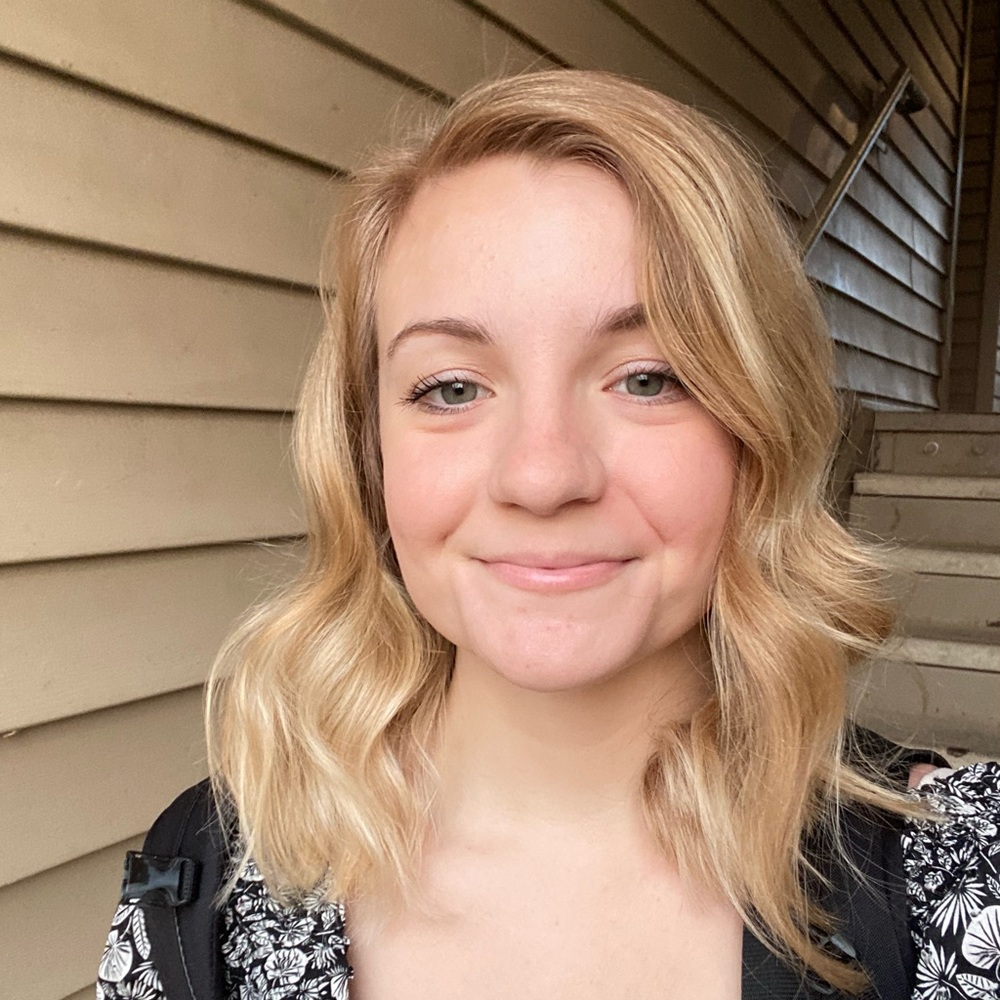 Meet your Posher, Rebecca